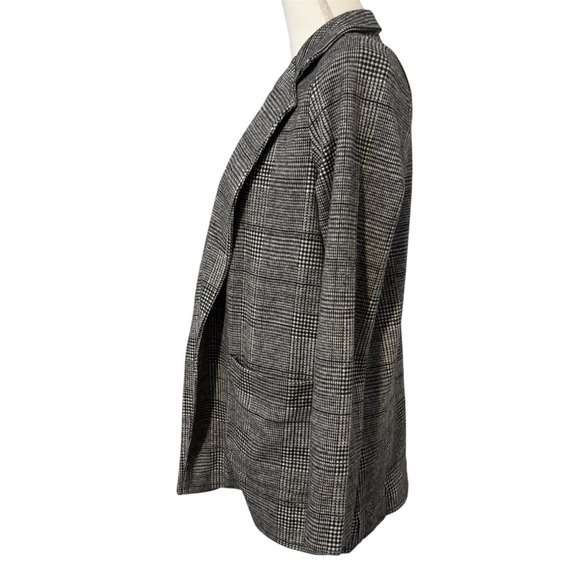 Banana Republic Black and White Plaid Blazer |Very Good Condition - Picture 3 of 8
